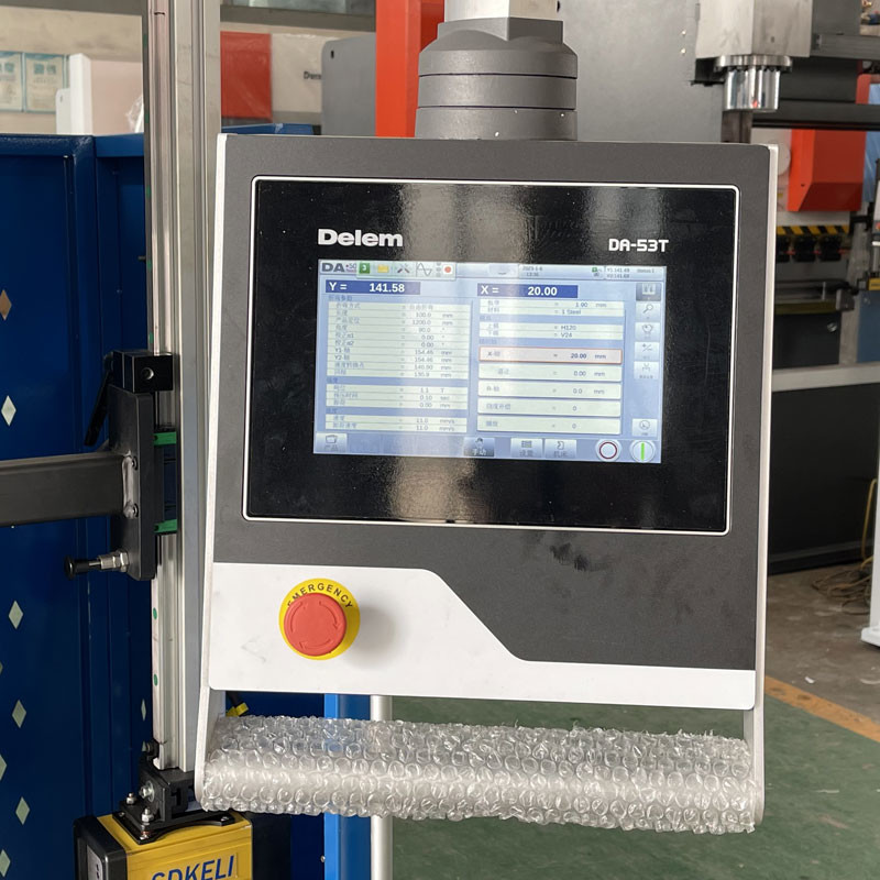 Delem System 4+1+2 Axis Hydraulic Press Brake CNC Bending Machine With DA53T