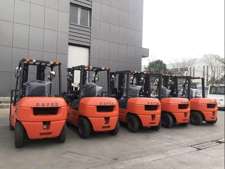 3 Ton Toyota Diesel Forklift With Japanese Engine/Mitsubishi Engine/Isuzu Engine