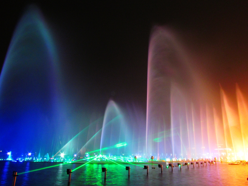 Stainless Steel 304 Floating Water Fountain For Lake