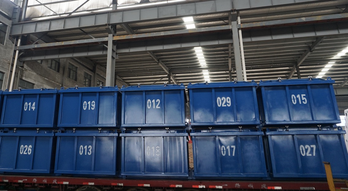 Offshore platform mud skips delivery