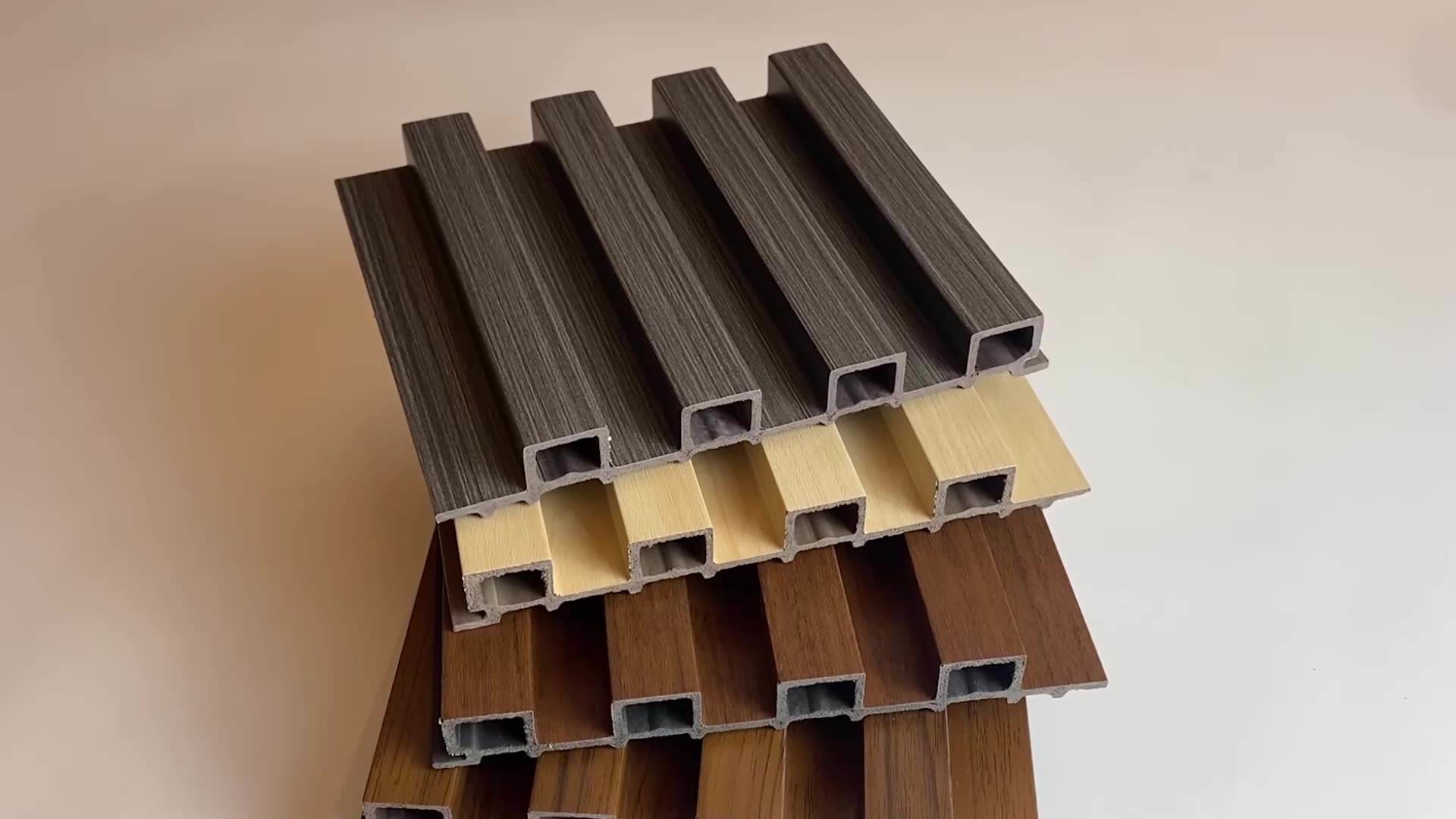 Crack Resistance Grille Cladding Wpc Fluted Wall Panels Wood Grain 177*21.5mm