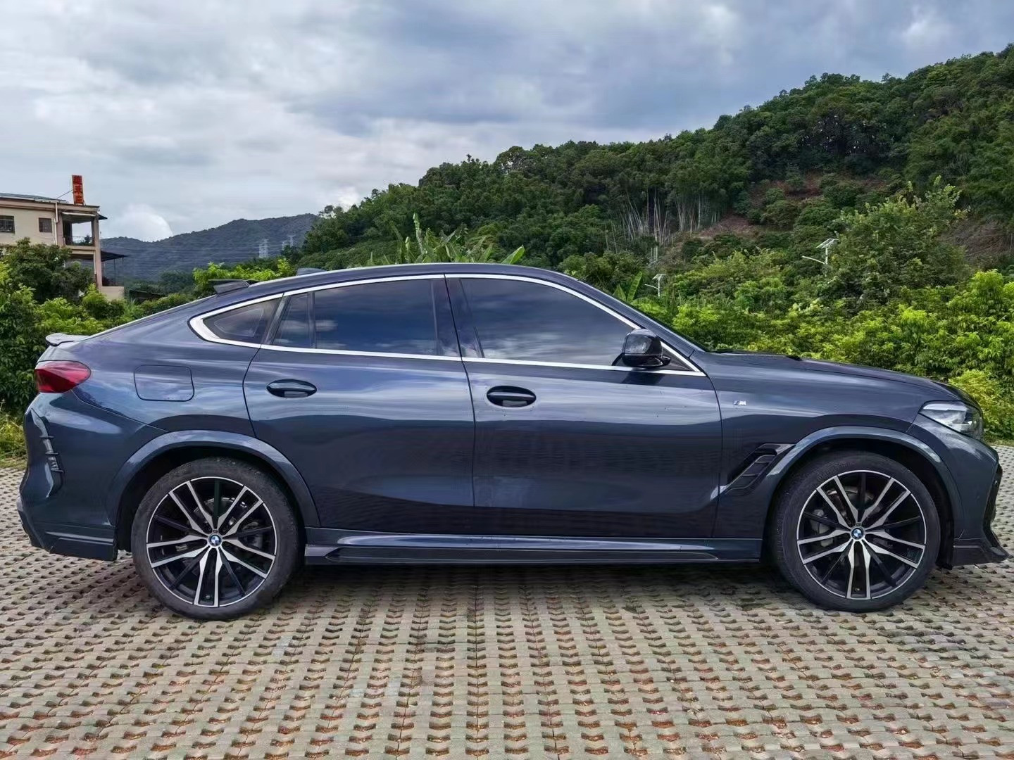 Auto Parts for BMW X6M F96 Carbon Fiber Body Kit X6M F96 Upgraded LARTE Design Style Front Shovel Diffuser Spoiler Body Kit