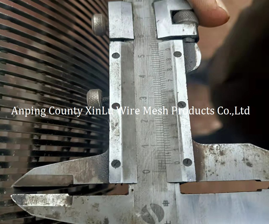304L Wedge Wire Screen Pipe Profile V Wire 2.5x4mm for Applications