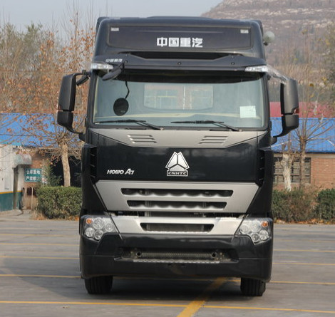 A7 420hp Lhd 6x4 Sinotruk Tractor Truck With 3.5 Inch Kingpin Euro2