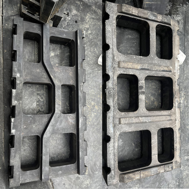 Durable Black Color 40mm Thickness Rubber Screen Panel For Mining Vibrating Screens