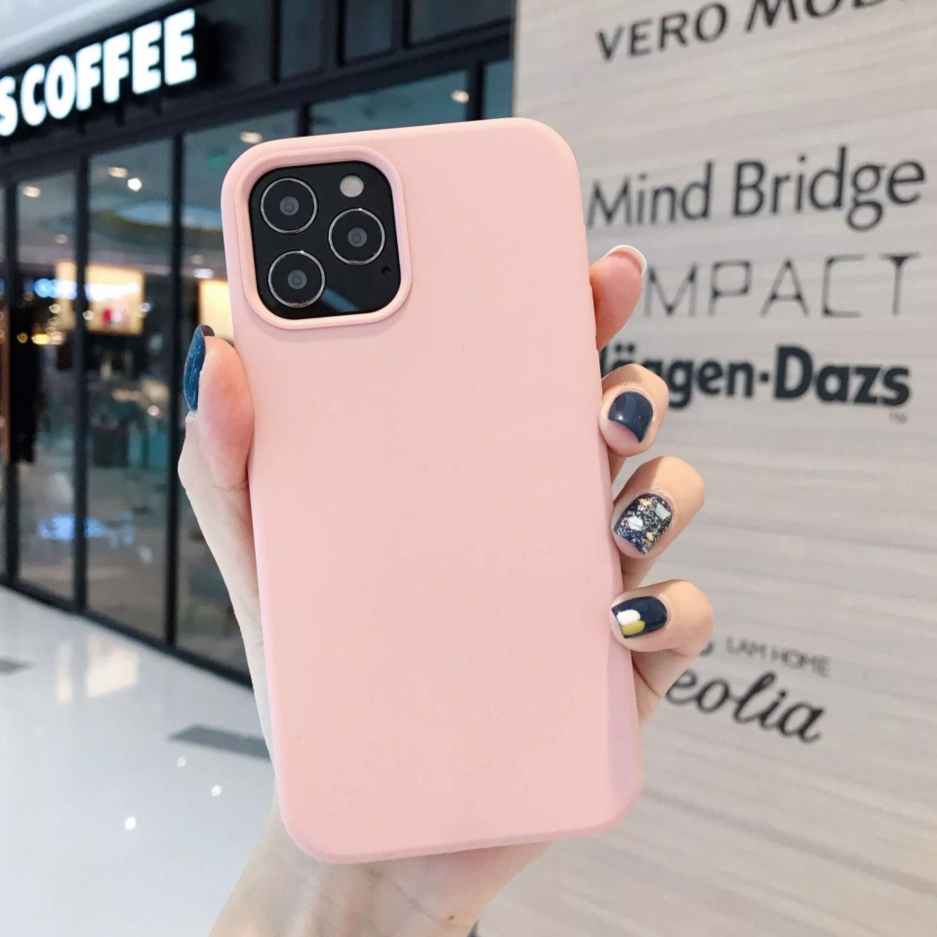 The Latest 2023 Dustproof Silicone Phone Case for iPhone 14 Pro Max Customized Color