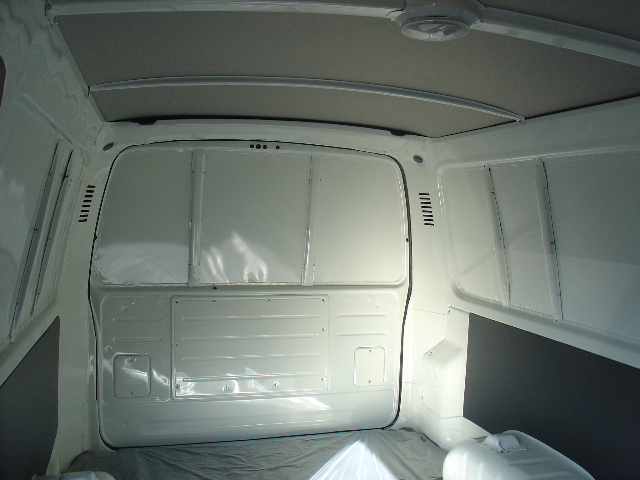 4.92-5.35 Meter Long Diesel Fuel Driven Mini Van Bus For Passenger / Cargo Transportation
