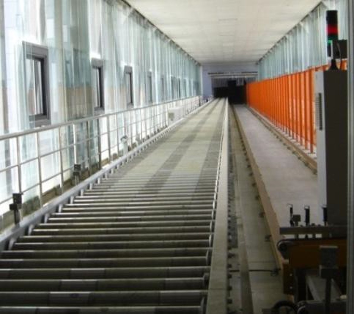 Galvanized Roller Carton Conveyor System Process Design Size