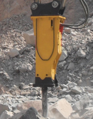 Q355B Excavator Hydraulic Hammer For Tunnel Project Vibrating Ripper Hammer