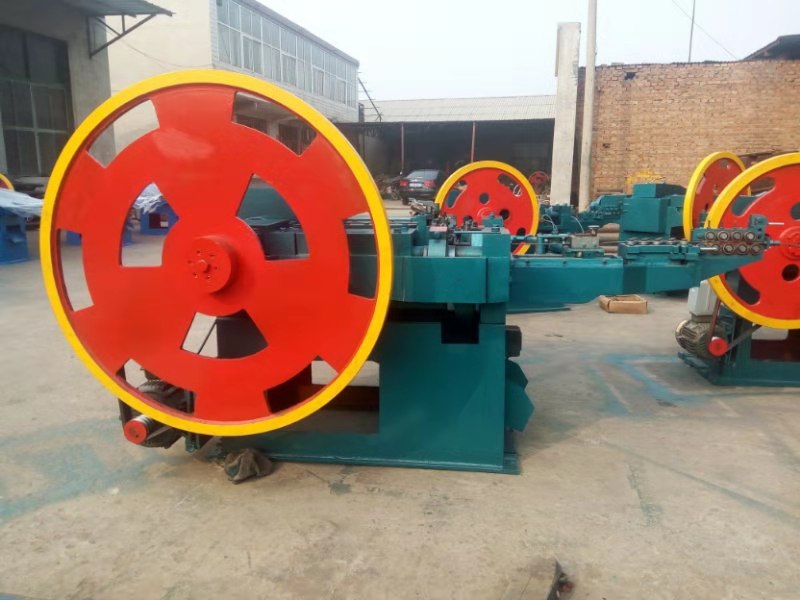 Automatic high speed nail making machine