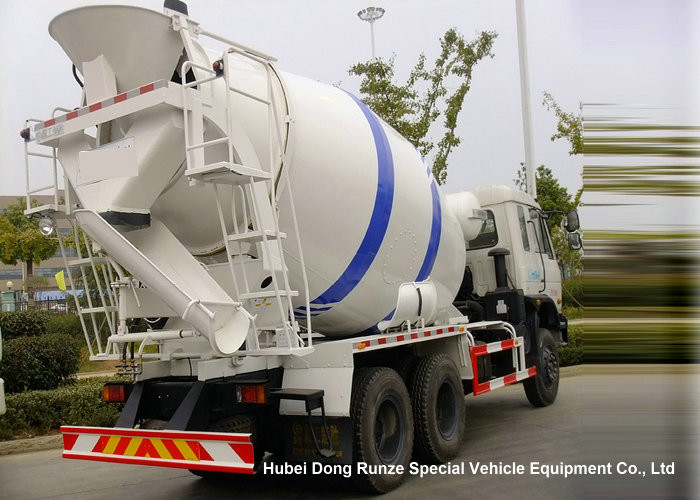 DFAC 6x4 Small Concrete Mixer Truck 8 Cbm , Moblie Concrete Batch Truck