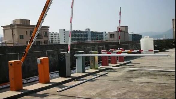 SS304 200W Straight Boom Parking Barrier Bidirectional Motor