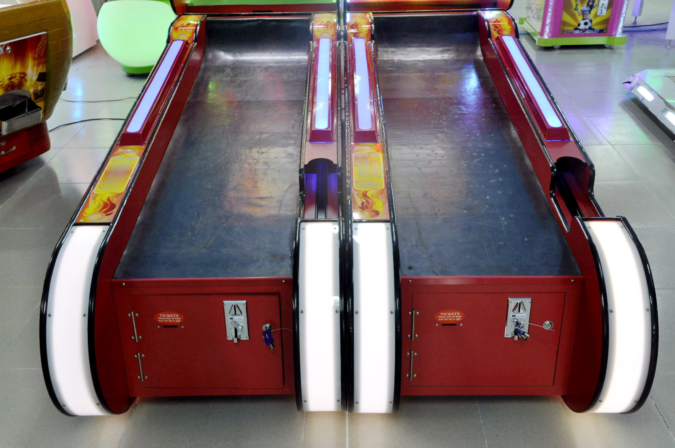 Skee Ball Classic Arcade Alley and Entertainment game machine, old school bowling arcade game machine