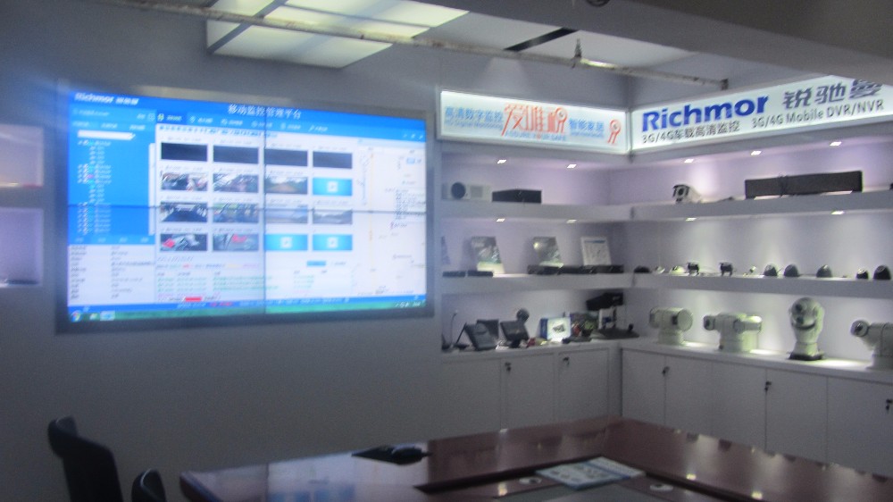 Touch Screen 1080P AHD Video Input Smart Mobile DVR Camera With Built In 3G 4G Module