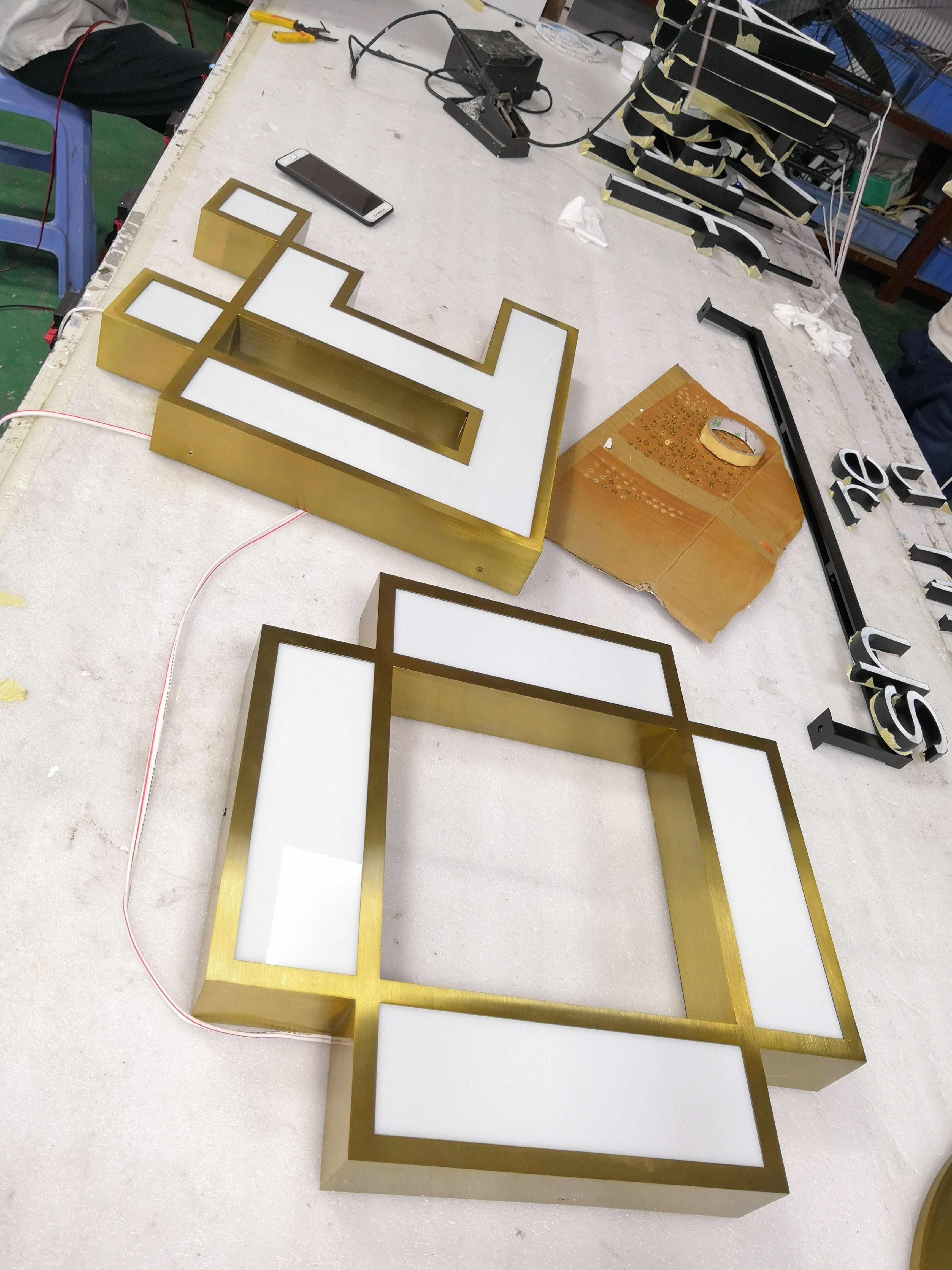Stainless Steel 3D LED Acrylic Signage , Outdoor Lighted Letters For Buildings
