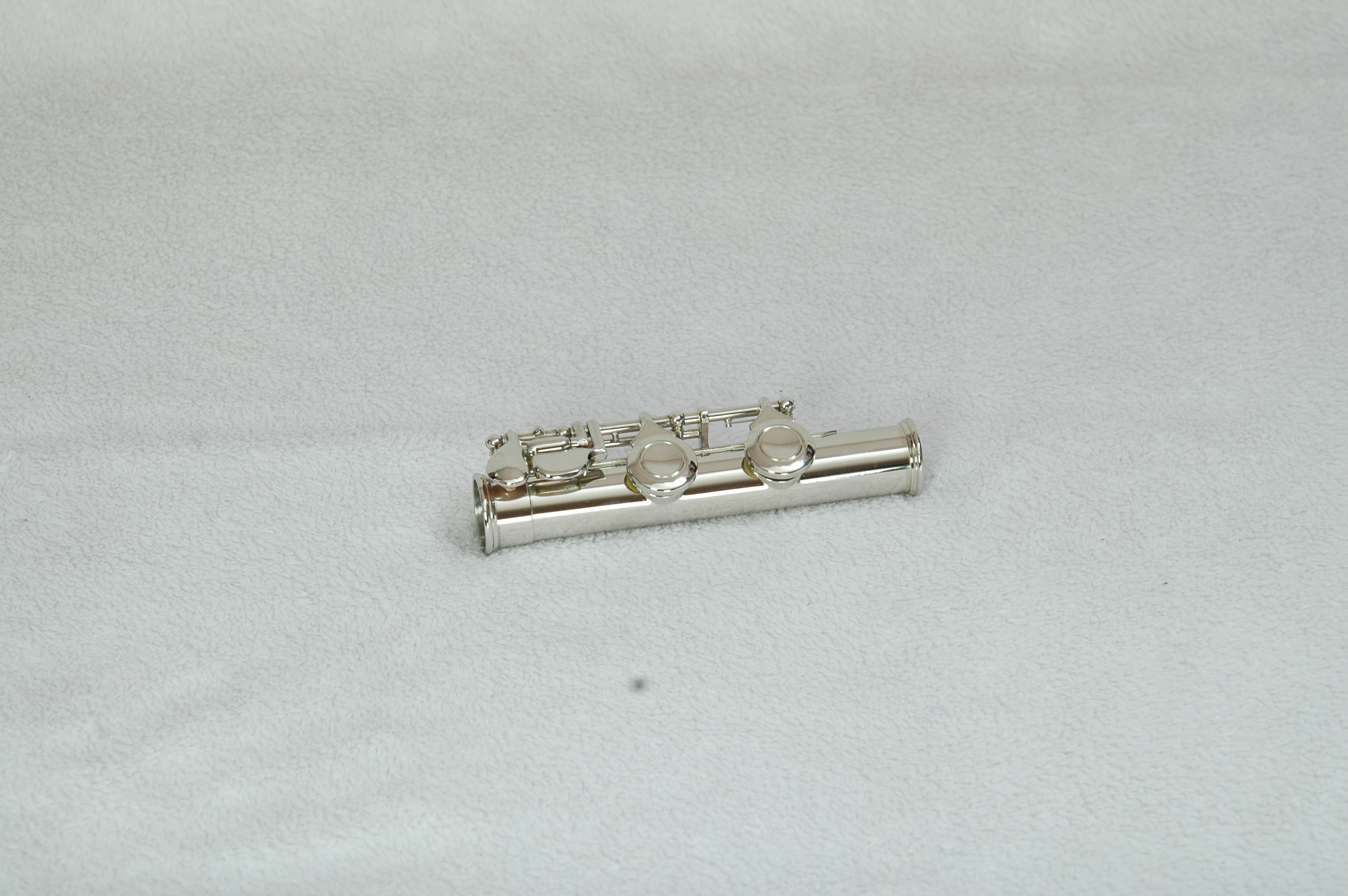 Who knows which instrument manufacturer produces the most popular flutes in china and clarinet _ has solved -