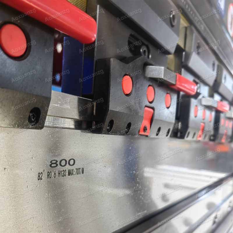 High Accuracy Hydraulic Plate Press Brake Bending Folding Machine With 58T