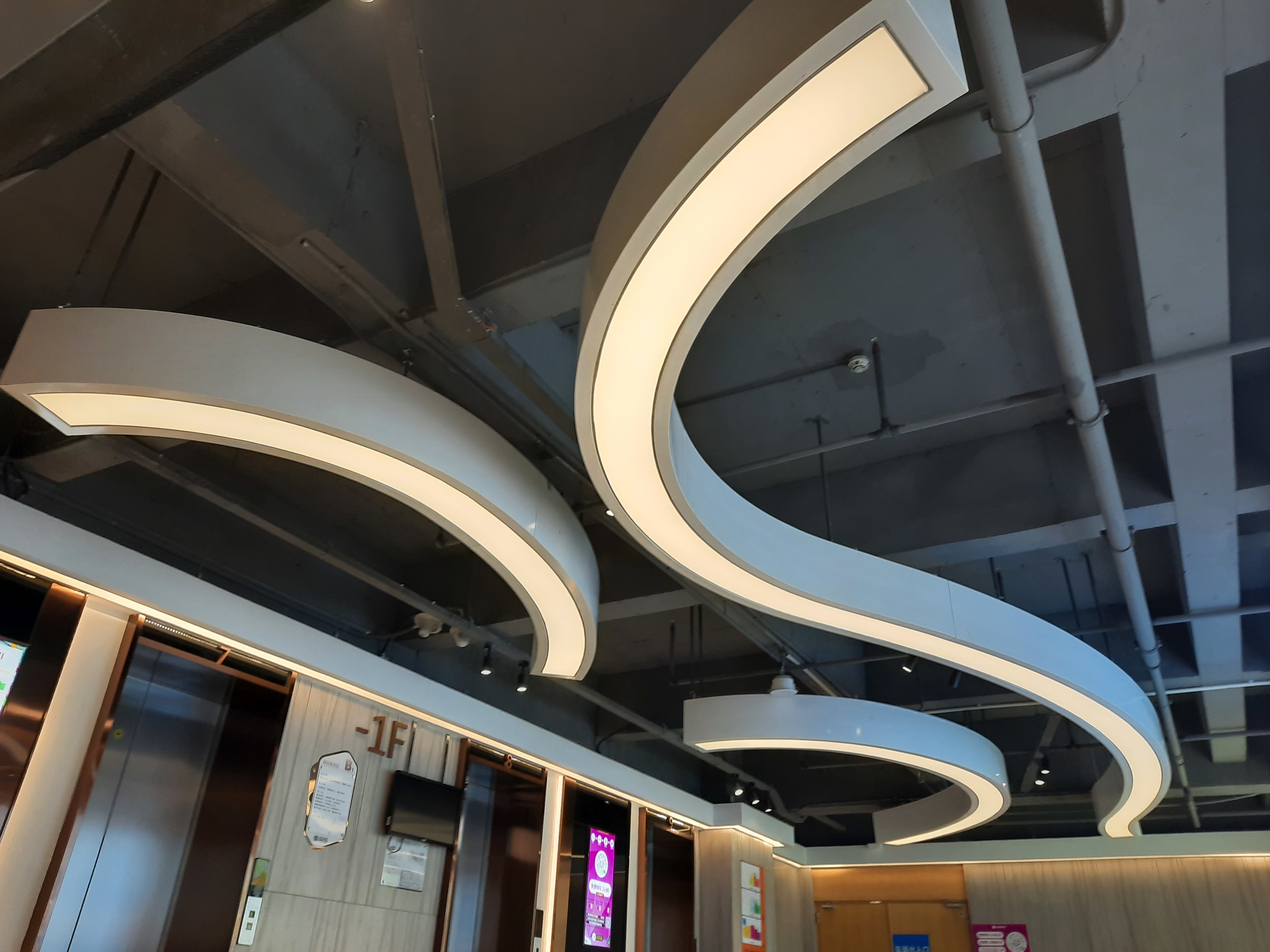 Customized LED Curved Light 60W 3000lm-10000lm Curved Led Ceiling Light