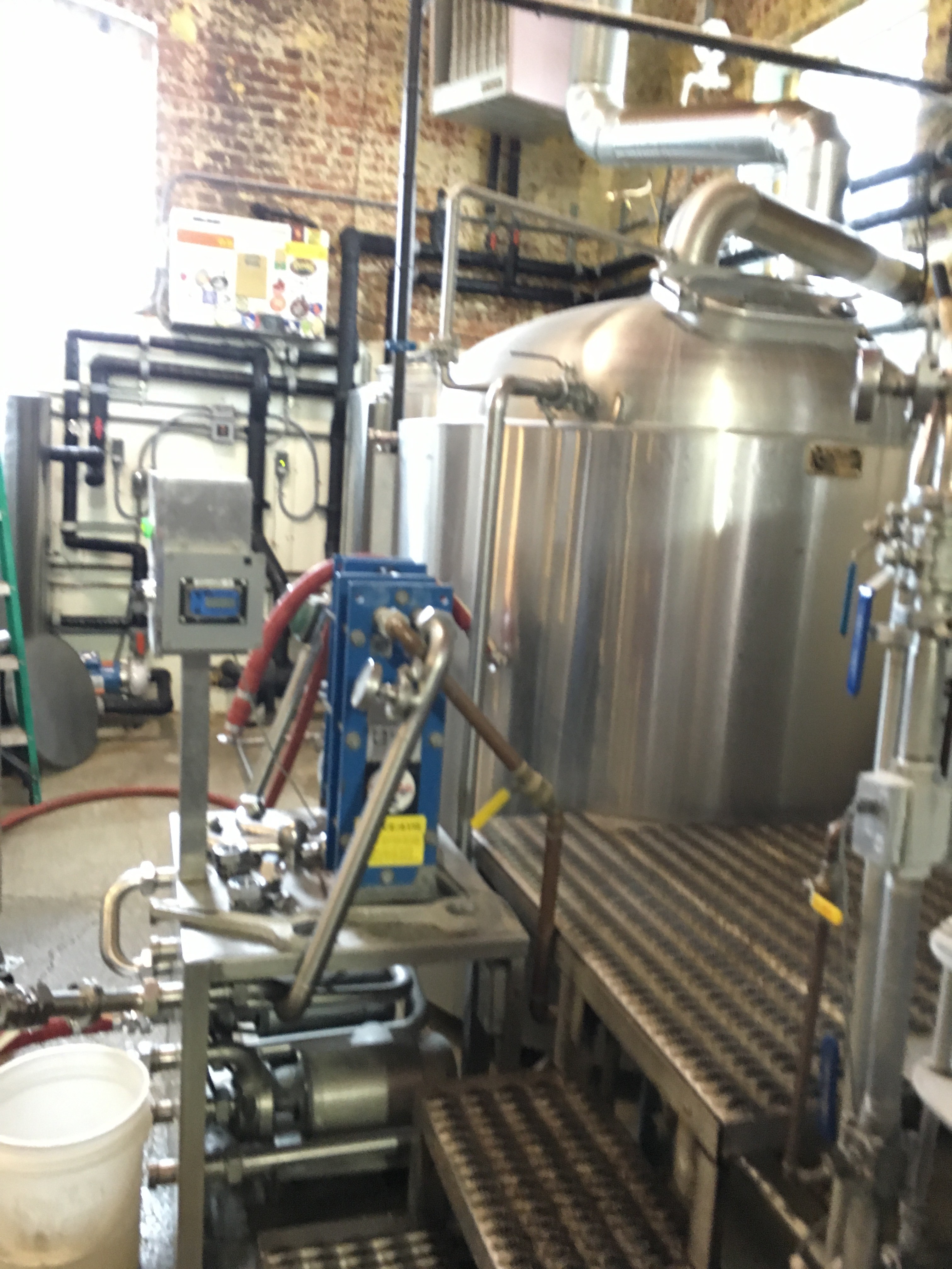 Brewpub Beer Microbrewery Kegging Equipment Semi Automatic 200L 500L 1000L
