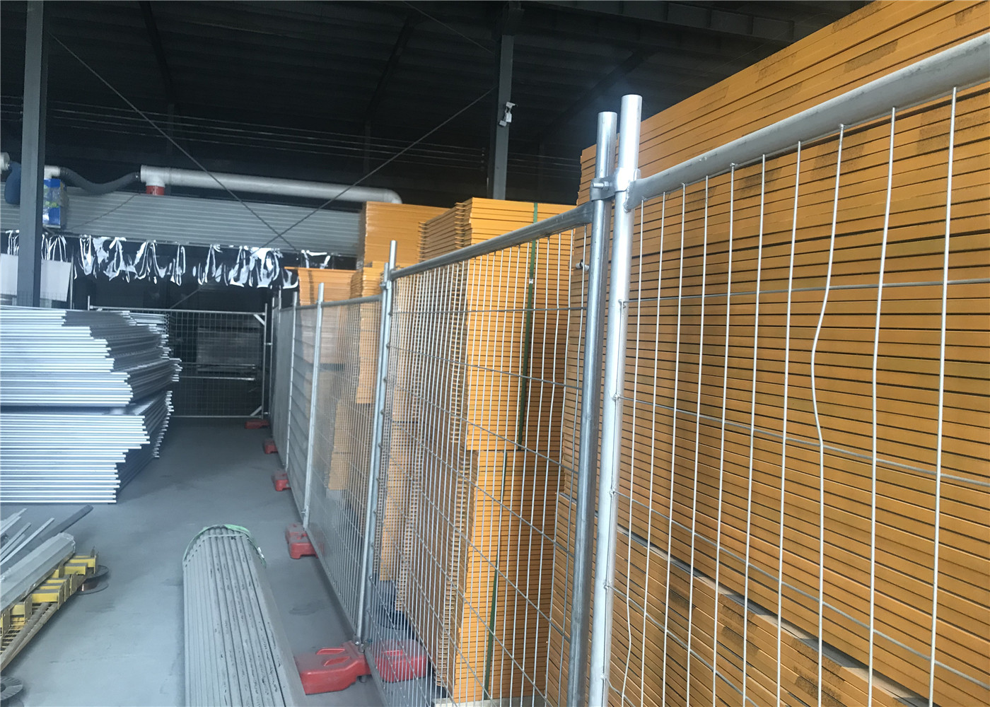 1.8m Height of Galvanized Temporary Fence panels for Australia Mesh 60mm x 150mm diameter 4.00mm