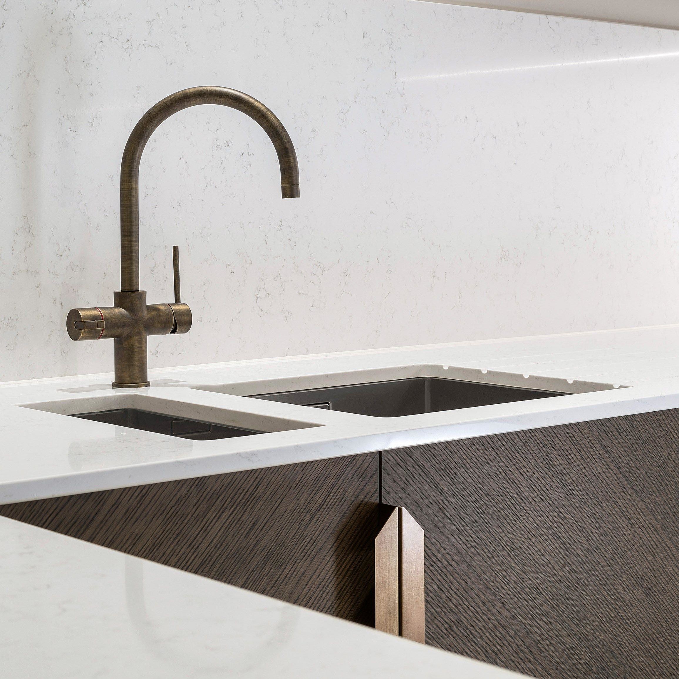 Whole House Customization Service Modern Style Particle Board Kitchen Cabinet Luxury Minimalist Kitchen Furnishing For Villa