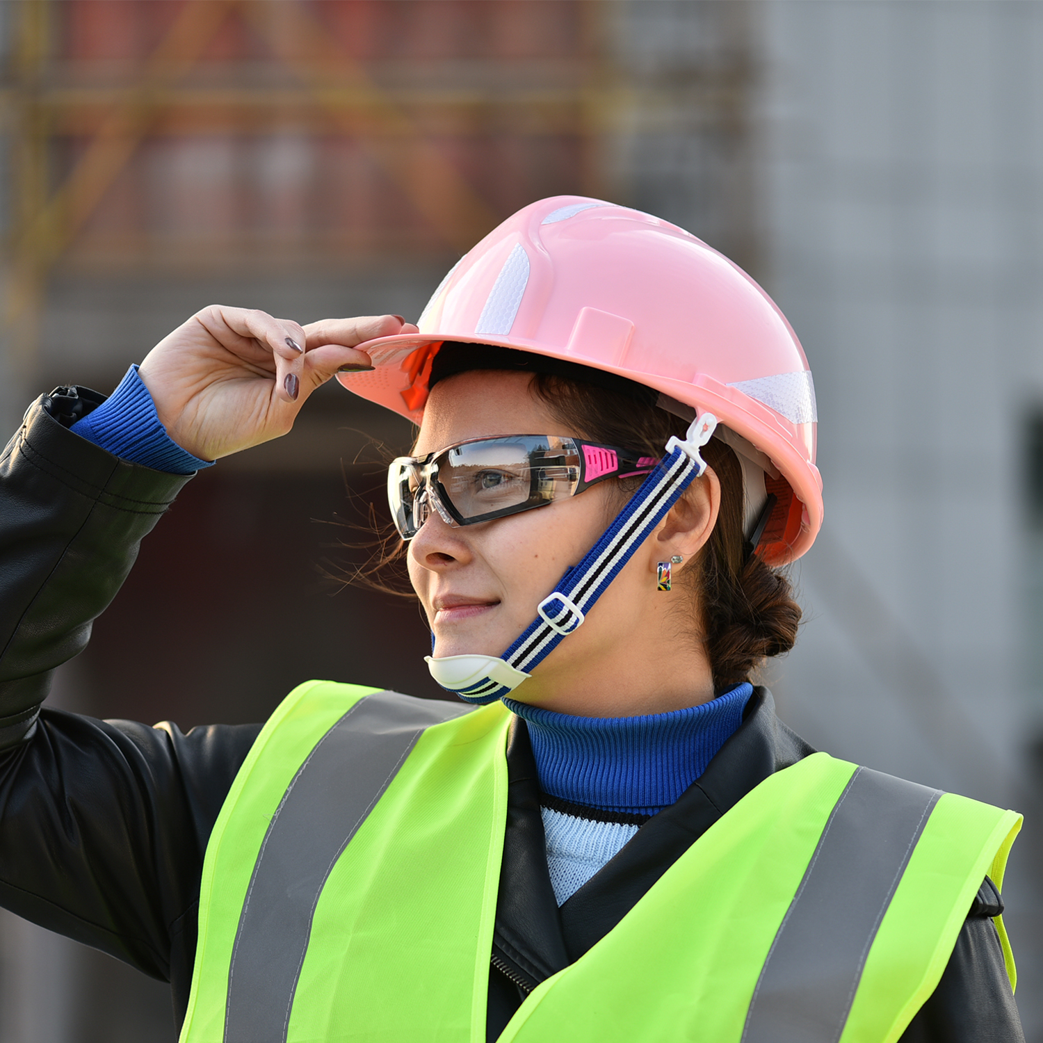 Pink 4/6 Points Construction Site Safety Work Helmet 285mm Workplace Safety Equipments