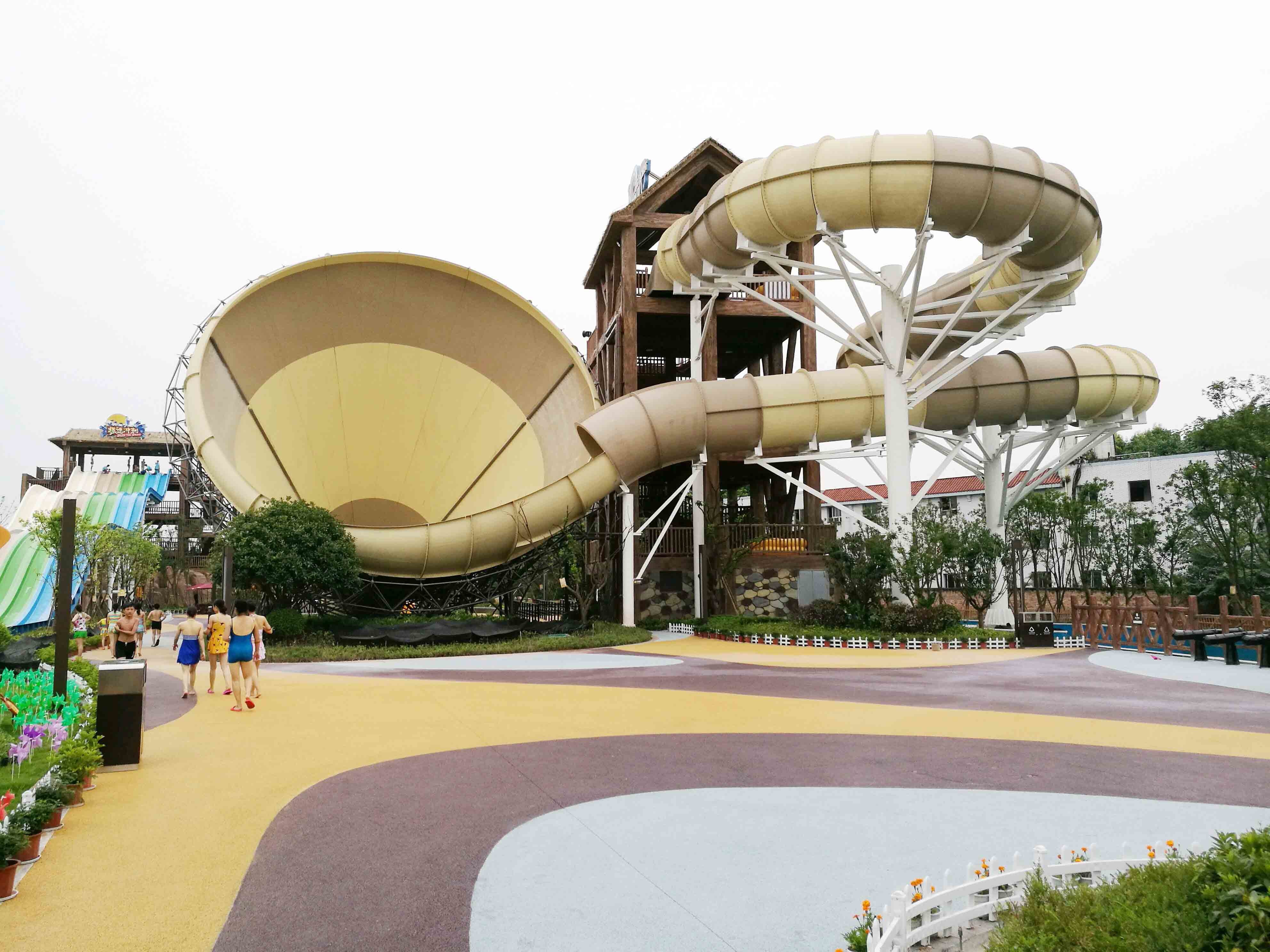 Red / Yellow / Green Fiberglass Water Slides for outdoor playground