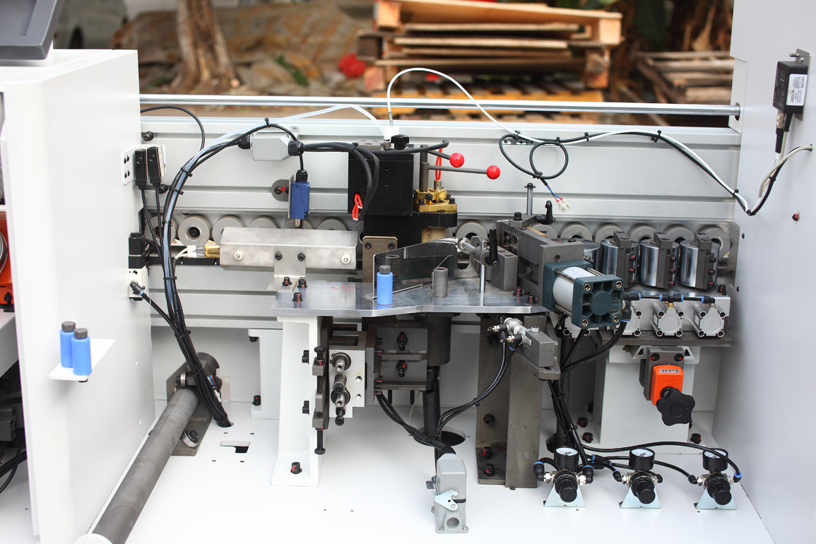 Door Woodworking Veneer Edge Banding Machine Edging Wood Machine 17KW