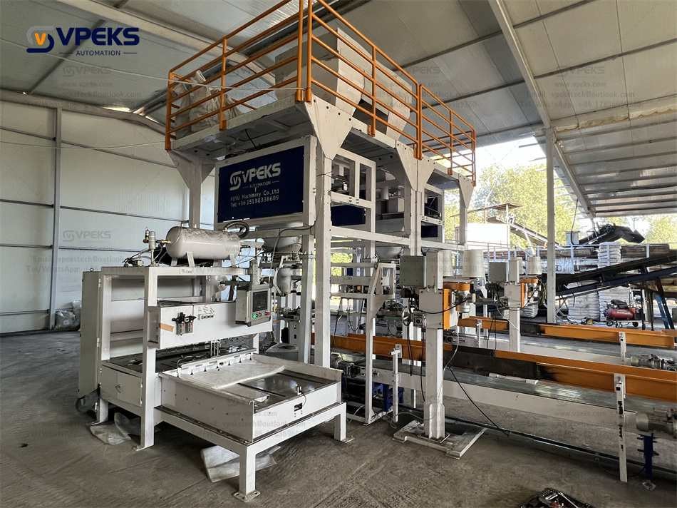 Small Soil Bag Packing Machine Granule Packaging Machine Automatic Weighing