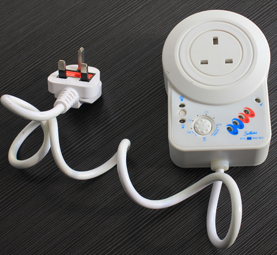 AVS 15A 220v Automatic Voltage Voltage Stabilizers protector /surge protector