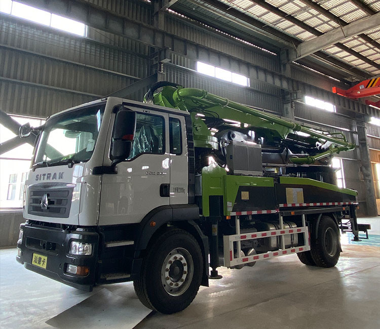 28m-65m High Concrete Pump Truck For Precise Concrete Pouring
