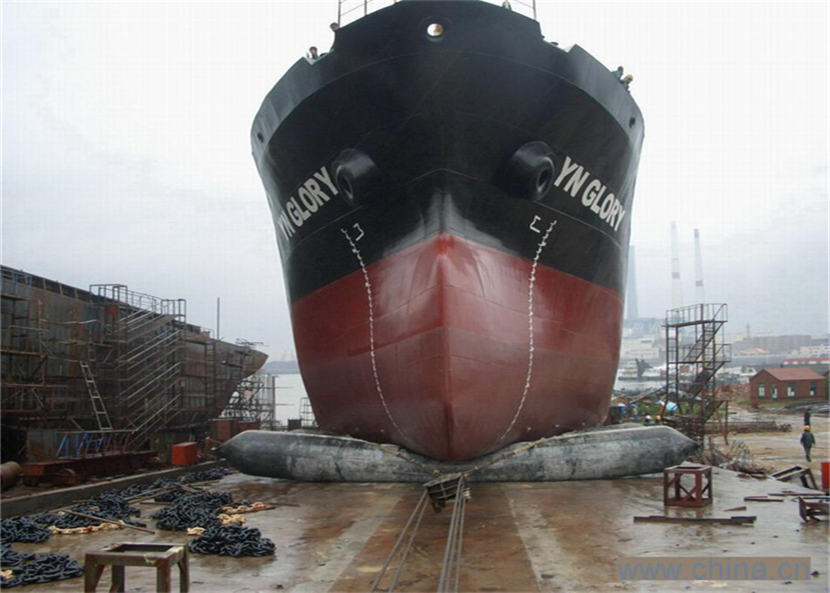 Ship Launching Inflatable Marine Rubber Airbag For Salvage And Floating
