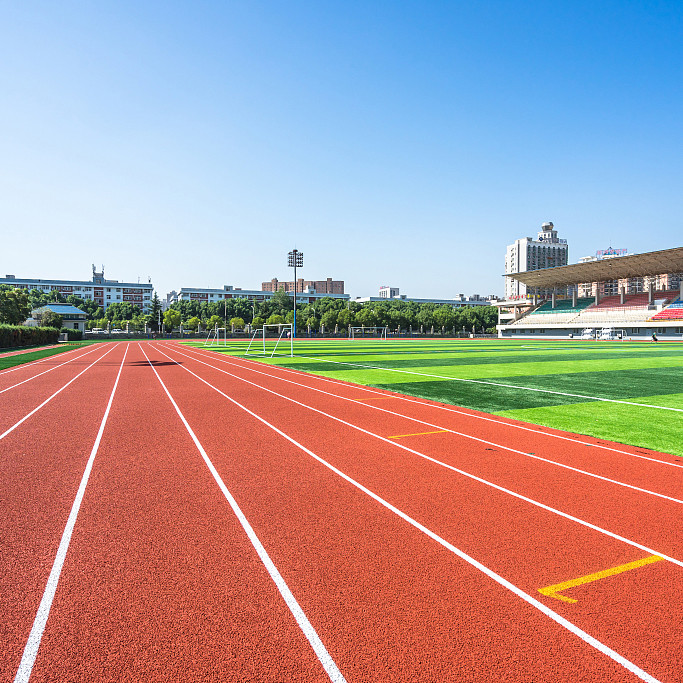 400 Meter Standard Prefabricated Running Track Permeable Customized Logo