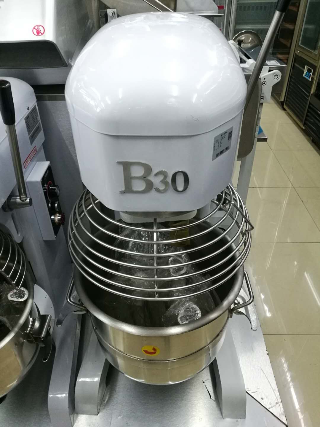 Food Processing Equipments Eggbeater And Dough Mixer Frequency Conversion Speed 30L Max.Kneading 10KG