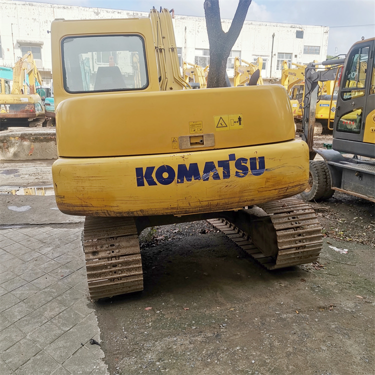 2017 Good Health 6 Ton Komatsu PC 60 Used Excavator with Cummins Engine Made in Japan