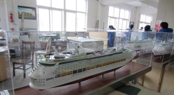 Hangzhou Lanhai Dongqi Artware Co.,Ltd