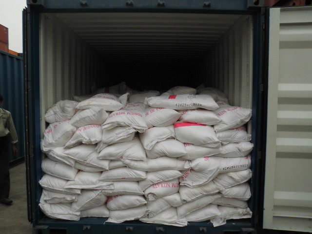 99 % Min Crystals / Prills Sodium Nitrate Explosive Grade For Mining / Nitrogen Fertilizer