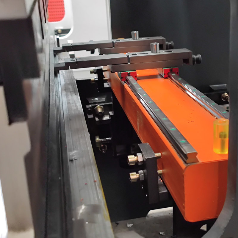Mini Metal Sheet Hydraulic Press Bender 5MM Thickness Colored Steel