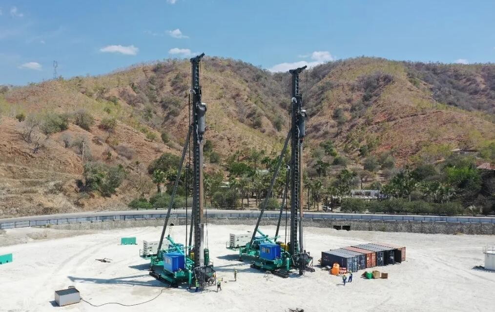 Bottom Feed Vibro Floatation Technique Crawler Frame Type For Compacting