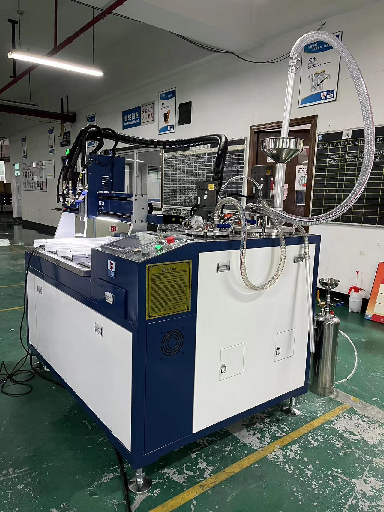 Electric Self-Clean Epoxy Resin Casting Machine for Customizable Silicone Dispensing