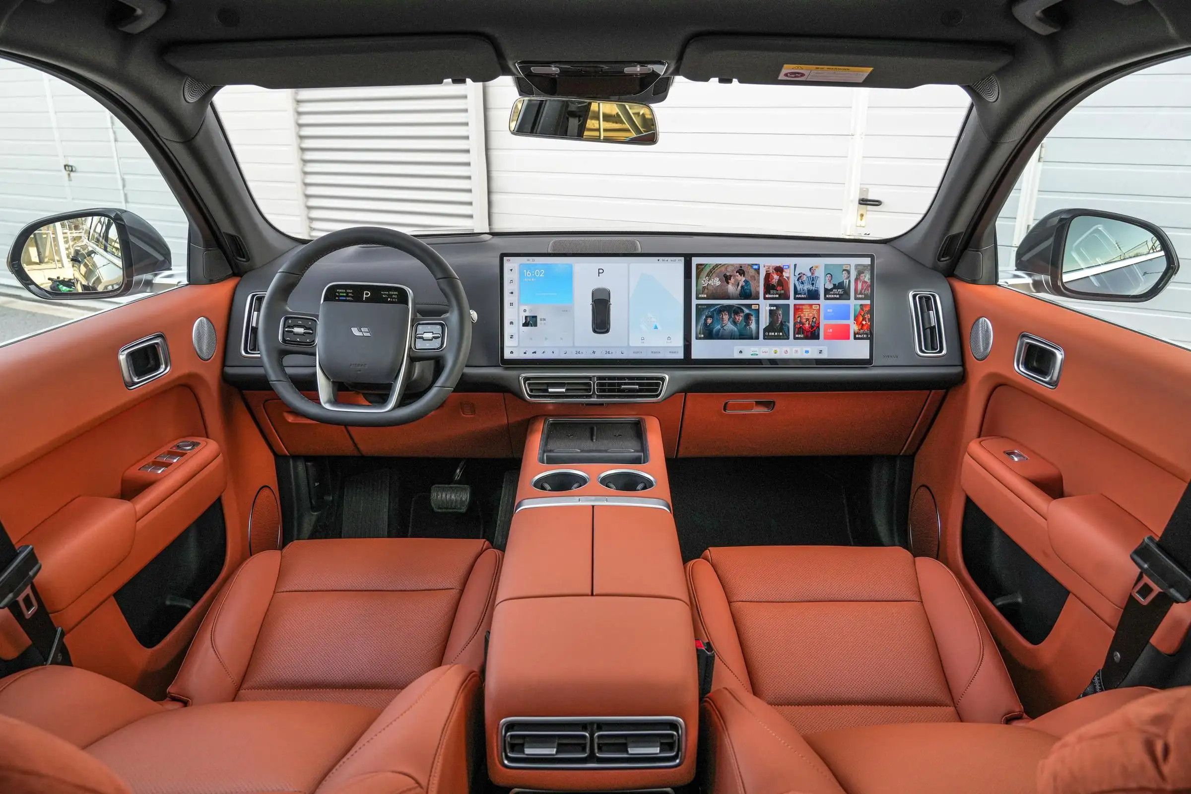 Ideal L7 Luxury Full Size SUV With CLTC Comprehensive Cruising