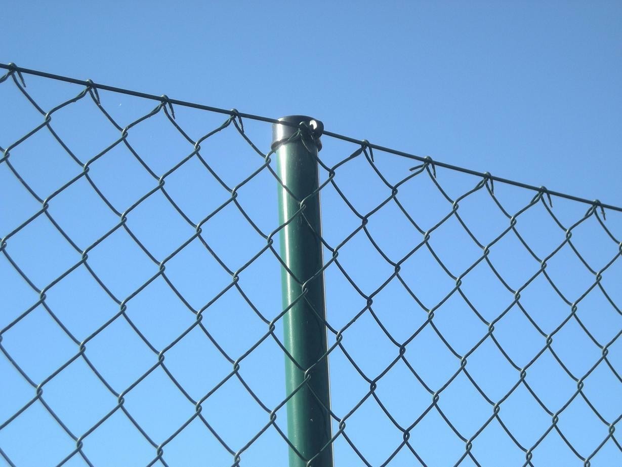 Hot Dipped Galvanized Chain Link Fence Panel With Round Post