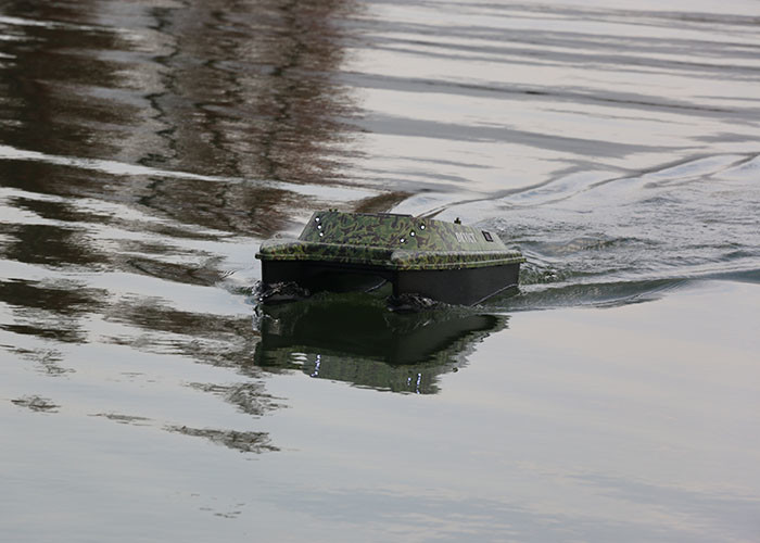 Sea fishing bait boat DEVC-308 camouflage DEVICT fishing robot catamaran bait boat