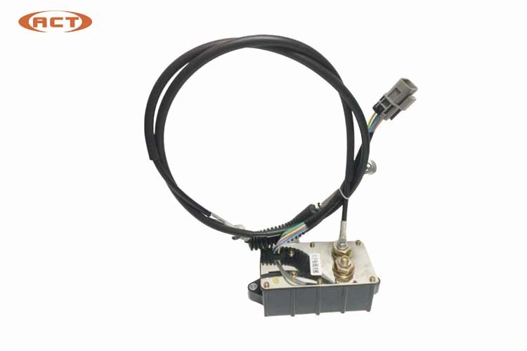 DAEWOO DH300-7 Electric Excavator Throttle Motor Square , Stepper Motor