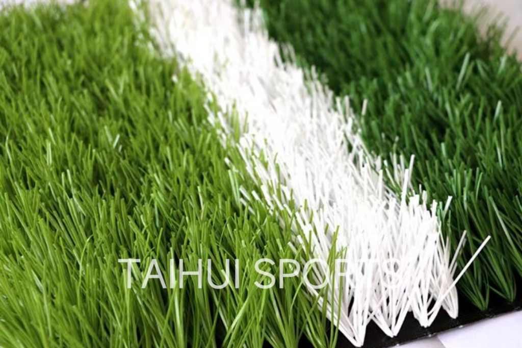 50mm Pile Height Synthetic PE Material Garden Decoration Artificial Grass Carpet For Football Field
