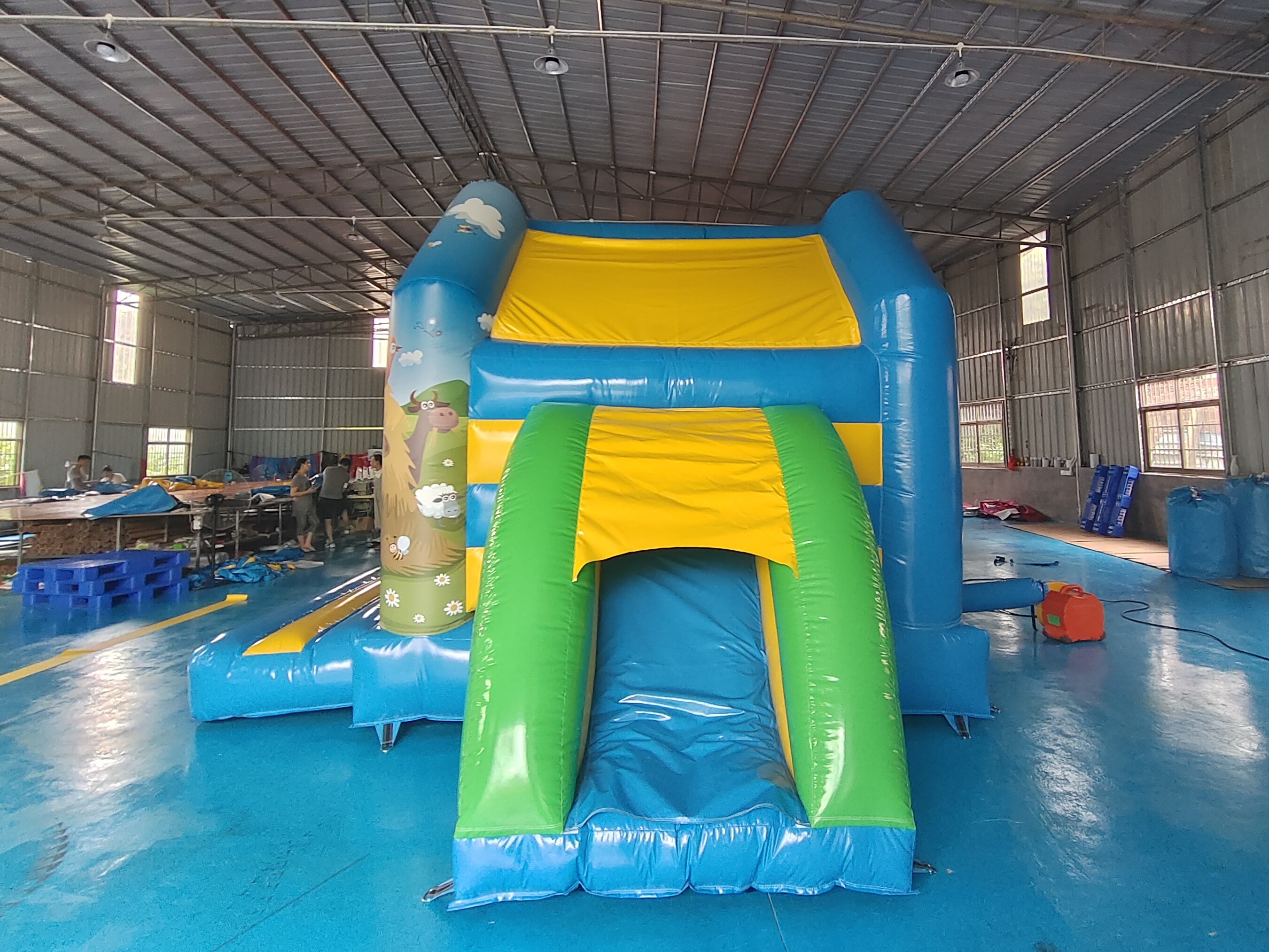 Commercial Kids Inflatable Jumping Castle With Slide Farm Theme Inflatable Bouncy House Combo For Outdoor Indoor