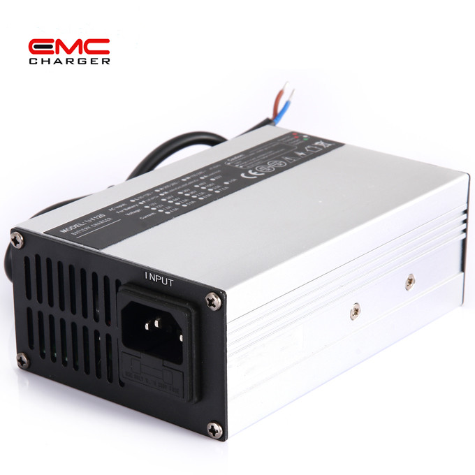 12V 6A Aluminium Alloy with Fan lithium battery charger for E-bike CE