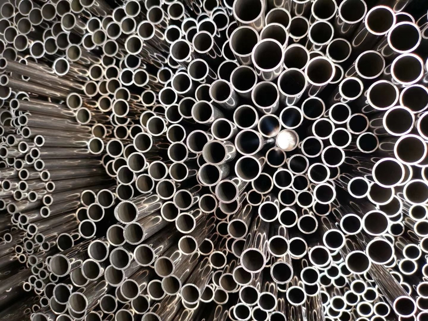Bright Annealed Stainless Steel Tubing DIN 17458 EN10216-5 TC 1 D4 / T3 1.4301/1.4307 25.4 X 2.11 X 6096 MM