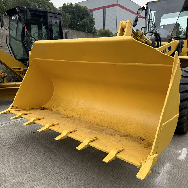 Used WA320-5 Loader Japan Komatsu WA320-3 WA320-5 WA470-3 WA470-6 Wheel Loader In Excellent Condition
