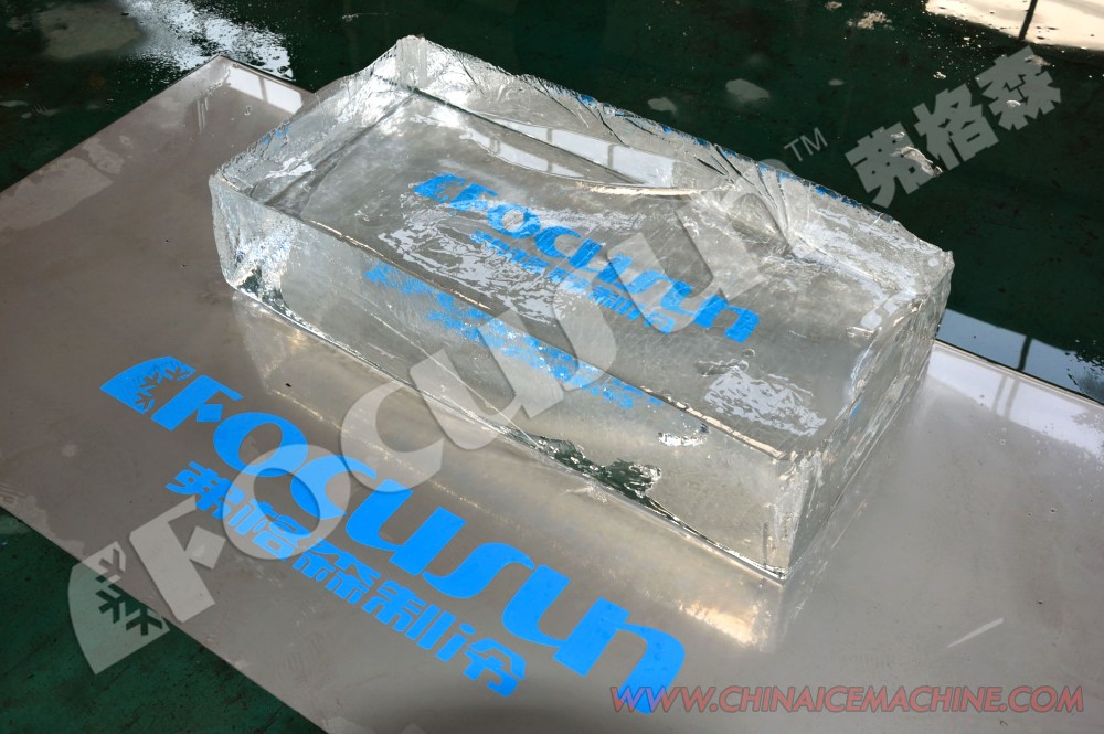Core Components Compressor Clear Block Ice Making Machine for Food Standard Ice Sculpture